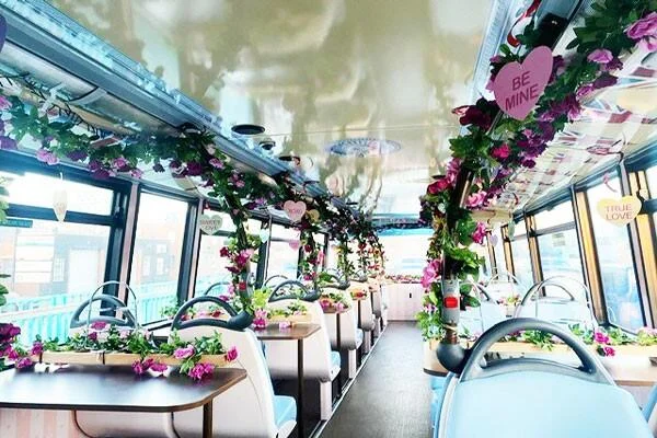 Afternoon Tea Bus with Panoramic Tour of London for Two Adults – Lower Deck