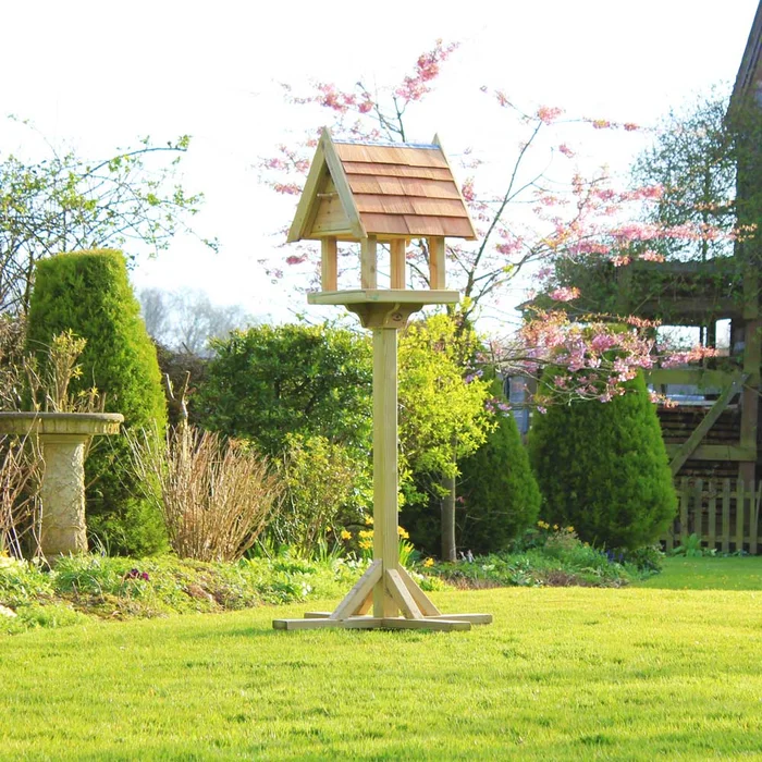 Hornbeam-Four Bird Table with Shingle Roof