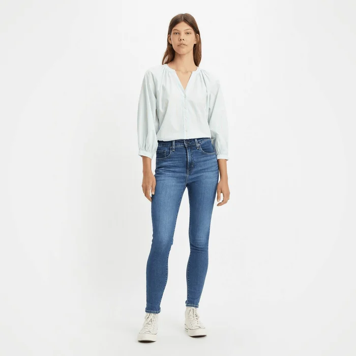 Levi’s 721™ High Rise Skinny Jeans In Medium Worn In Indigo L32