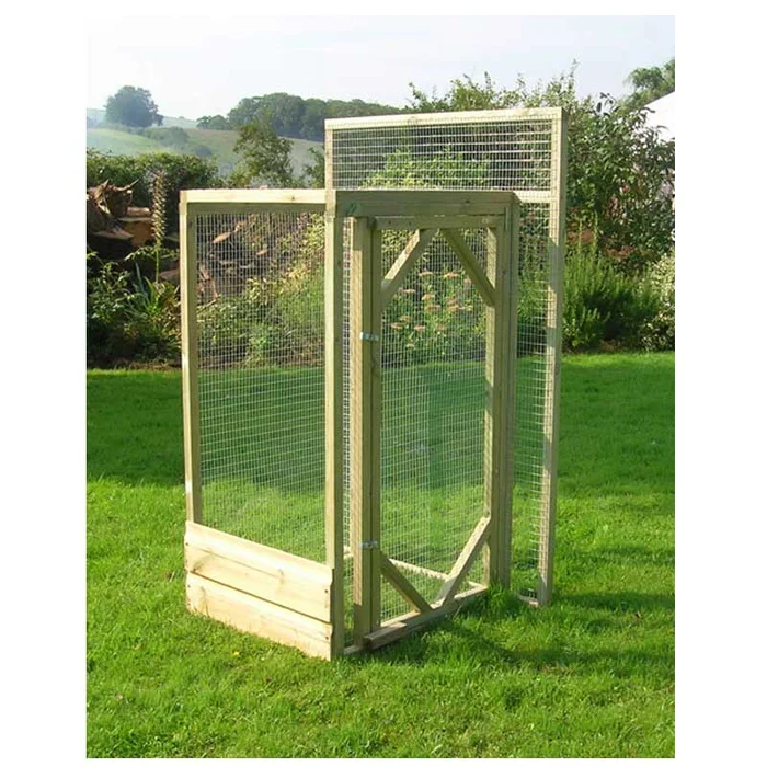 Mating Panel for Protection Pen to Maggie’s 24 Henhouse