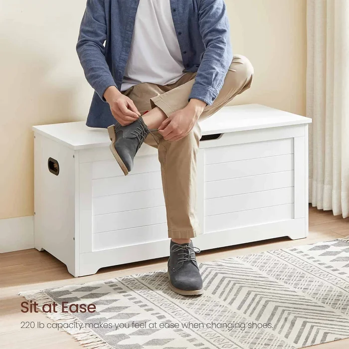 VASAGLE Storage Chest, Storage Trunk with 2 Safety Hinges, 15.7 x 39.4 x 18.1 Inches, White ULSB061T10